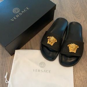 Versace - Black Palazzo Pool Slides (black) 7